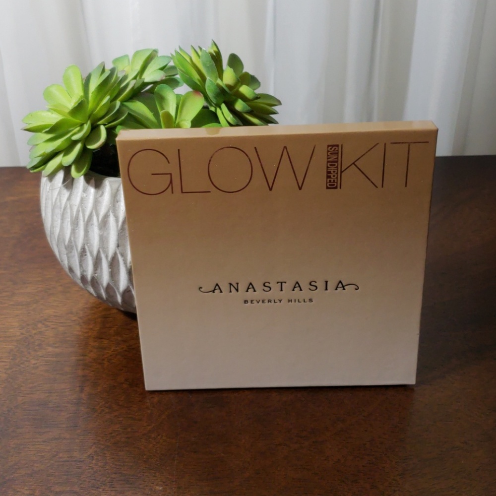 Anastasia Beverly Hills Glow Kit